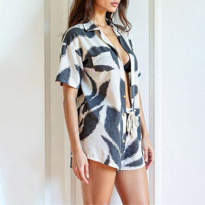 Casual Beach Outfit Top & Shorts